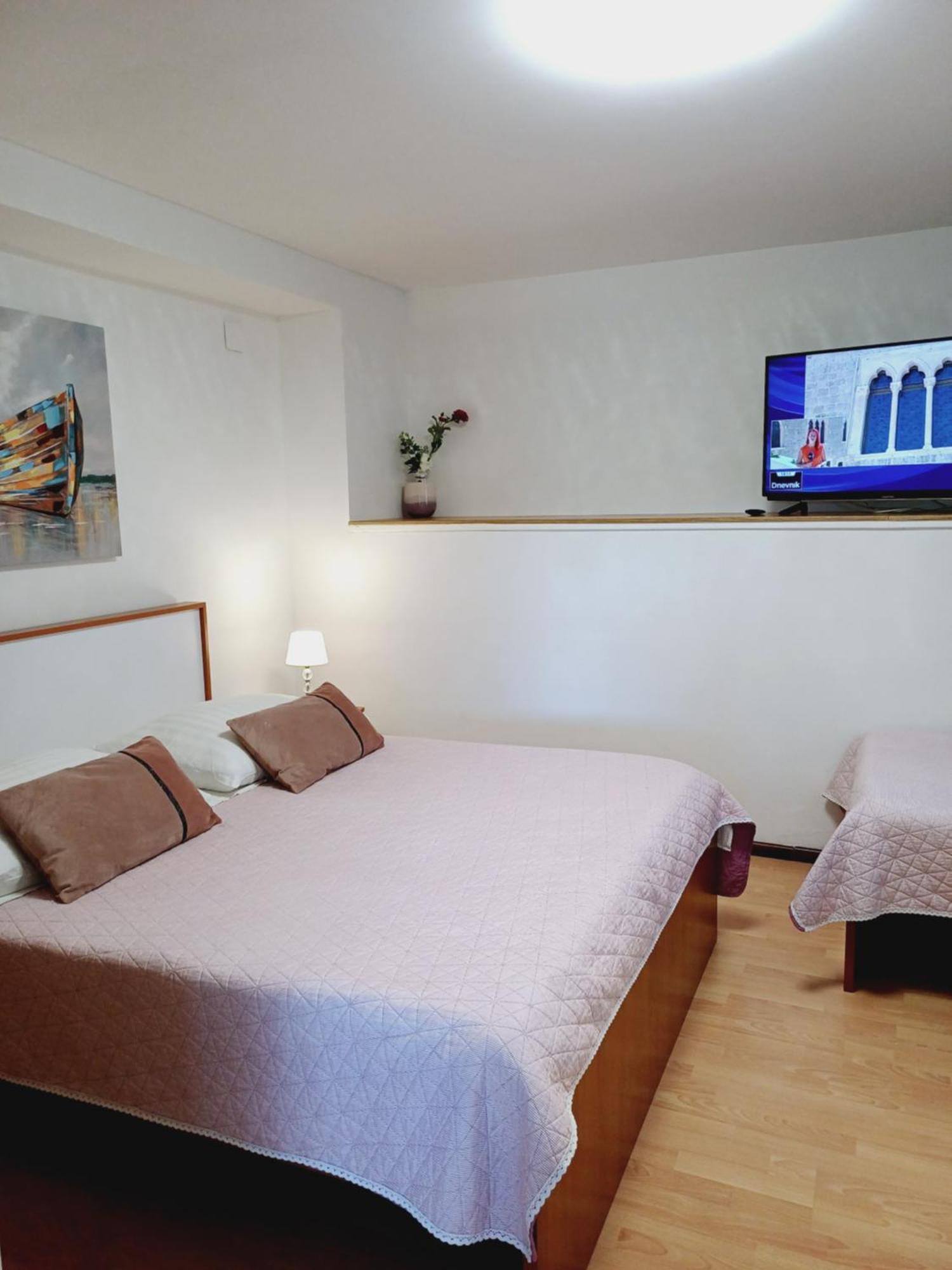 Apartments Jure Miljak Podstrana Exterior photo