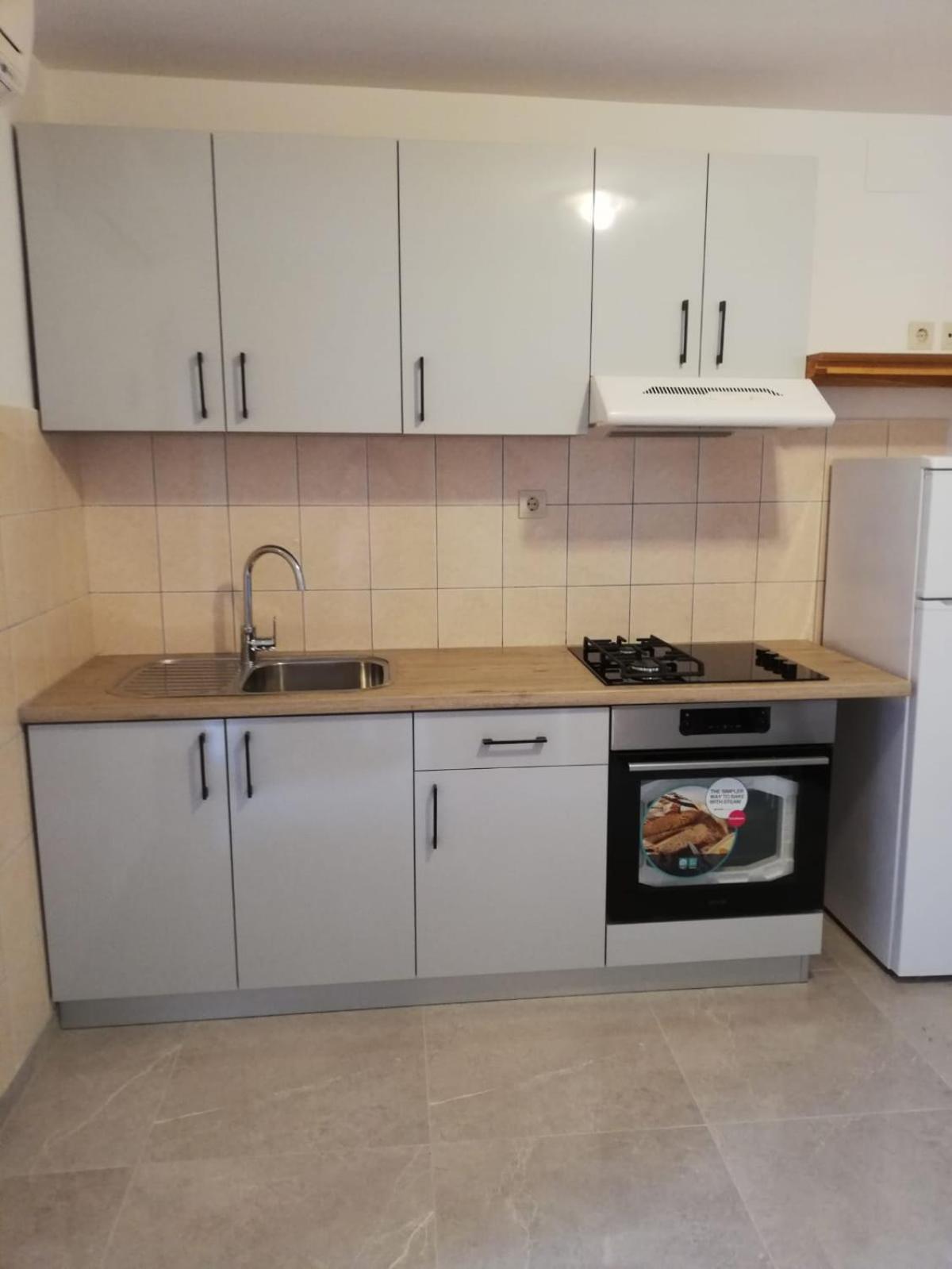 Apartments Jure Miljak Podstrana Exterior photo